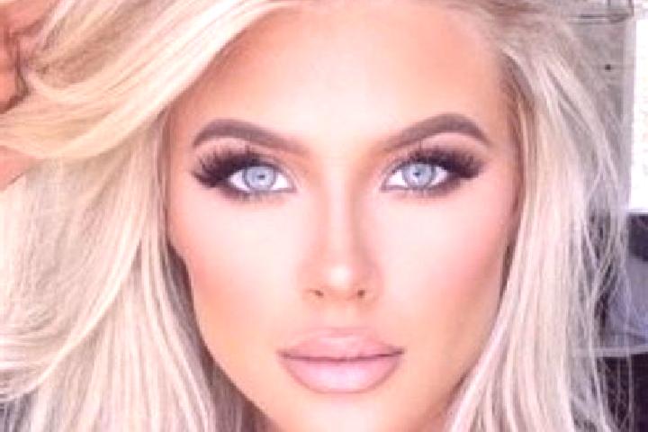Abigail, 21, a black blue-eyed ebony companion based in Rechytsa. Offering Striptease, Massage, Travel Companion, Girlfriend Experience. Available for incall...