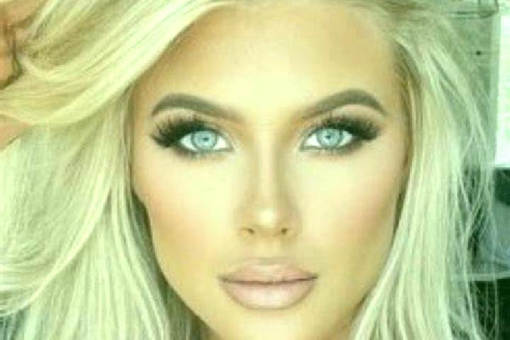 Abigail, 23, a dark blonde blue-eyed slavic companion based in Devarshola. Offering Deep French Kissing, Domination, A-Level. Available for incall and outcal...