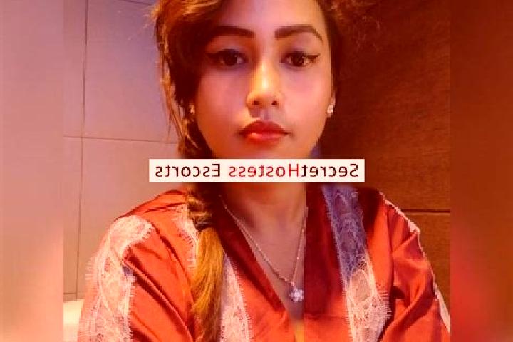 Addison, 20 — Escort in Peniche, Portugal