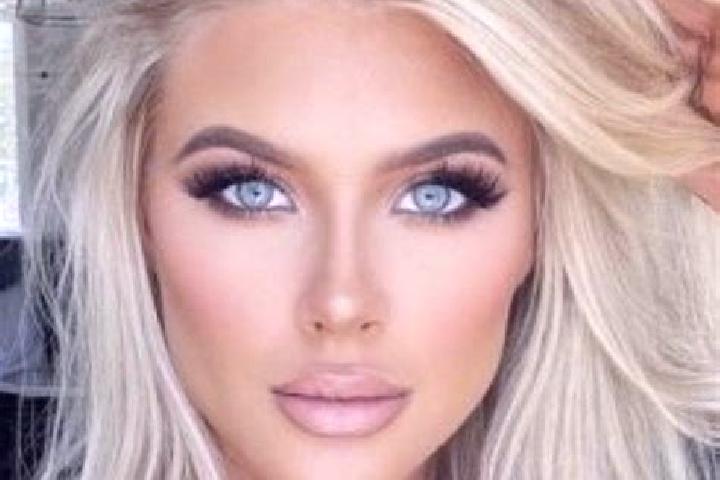 Alice, 35, a blonde dark-eyed mediterranean companion based in Kakdwip. Offering Tantra, 69, Duos, GFE, Dinner Date. Available for incall and outcall, overni...