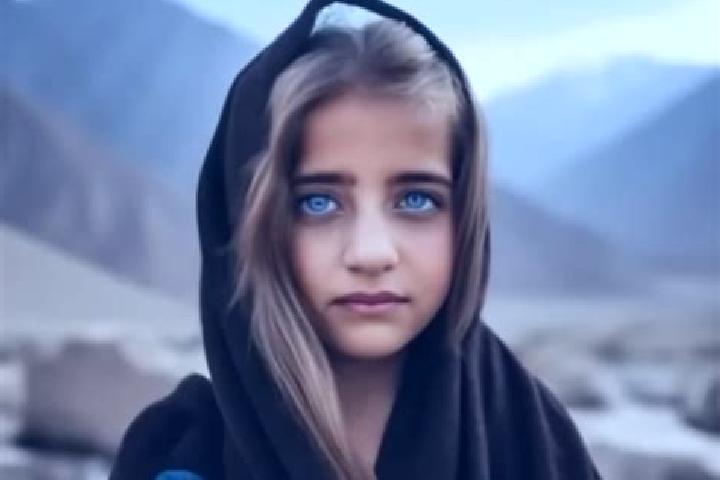 Alice, 35, a red grey-eyed indian companion based in San Julian. Offering Tantra, Roleplay, BDSM. Available for incall and outcall, day and evening dates.