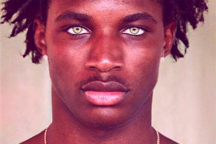 Alice, 38, a red grey-eyed ebony companion based in Kaitang. Offering Party Girl, OWO, BDSM, A-Level, Domination. Available for incall and outcall, day and e...