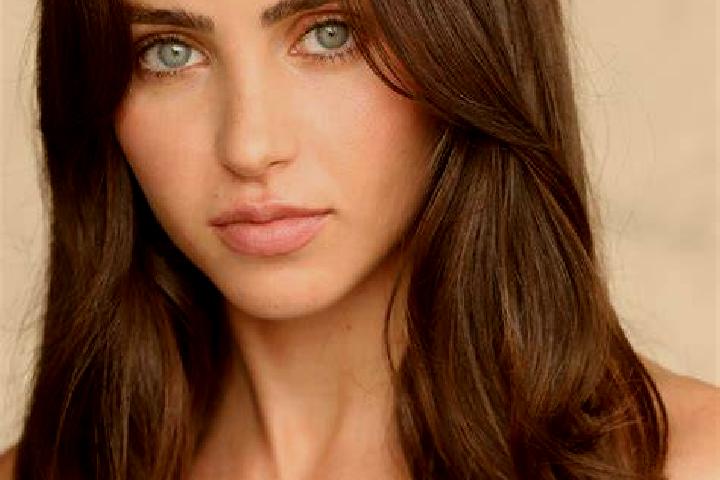 Amelia, 21 — Escort in Matsushige, Japan