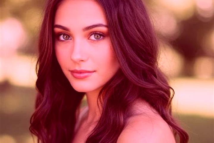 Aria, 24, a brunette brown-eyed middle eastern companion based in Zizicazapa. Offering GFE, CIM, Domination. Available for incall and outcall, day and evenin...