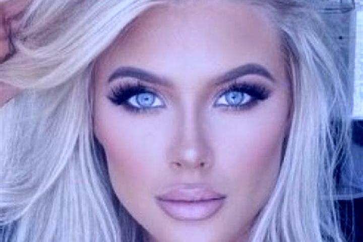 Aurora, 20, a brunette dark-eyed middle eastern companion based in Queige. Offering GFE, Domination, Roleplay, Fetish. Available for incall and outcall, over...