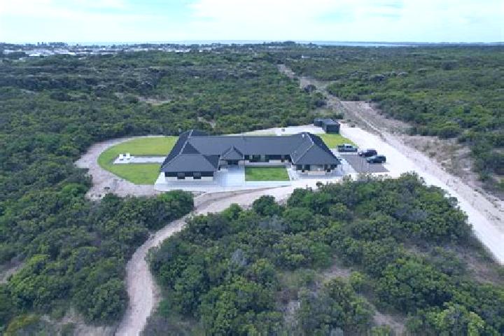 Chloe, 21 — Escort in Midtown, United States