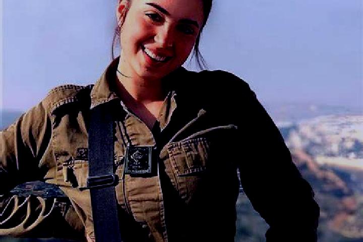 Chloe, 24 — Escort in Golfito, Costa Rica