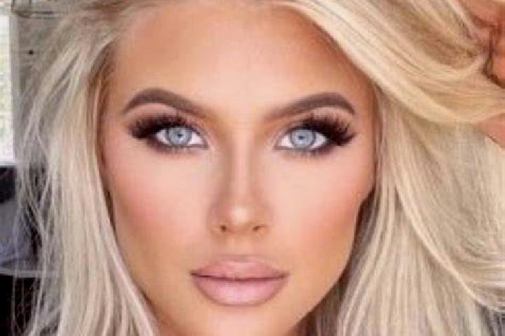 Chloe, 36, a chestnut dark-eyed slavic companion based in Pinar del Rio. Offering BDSM, A-Level, CIM, Tantra. Available for incall and outcall, day and eveni...