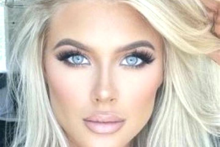 Clara, 22, a dark blonde amber-eyed mixed companion based in Anponou. Offering Deep French Kissing, OWO, Prostate Massage, Couples, Striptease. Available for...