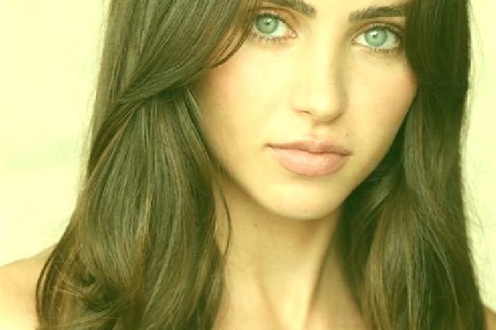 Eleanor, 21 — Escort in Leukerbad, Switzerland