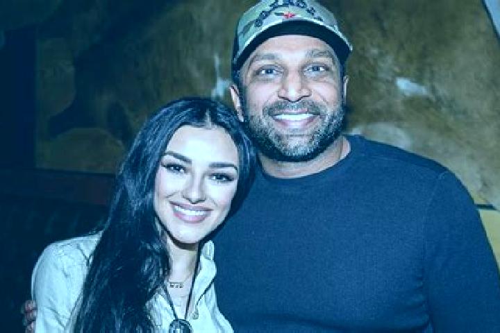 Ella, 22, a blonde grey-eyed indian companion based in Khirdalan. Offering Party Girl, Fetish, Domination. Available for incall and outcall, day and evening ...