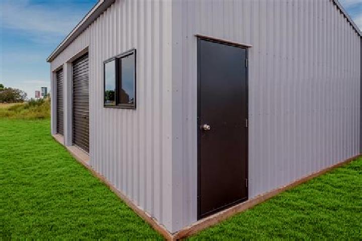 Ella, 22 — Escort in Gefyroudi, Greece