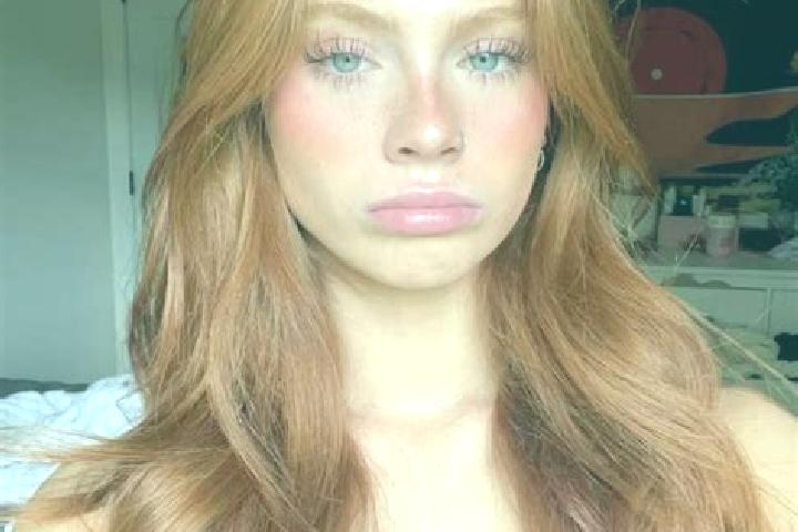 Ella, 23 — Escort in Argoncilhe, Portugal