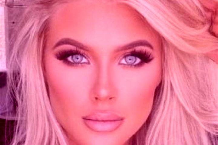 Ella, 26, a auburn blue-eyed asian companion based in Nasanar. Offering 69, Domination, Tantra. Available for incall and outcall, day and evening dates.