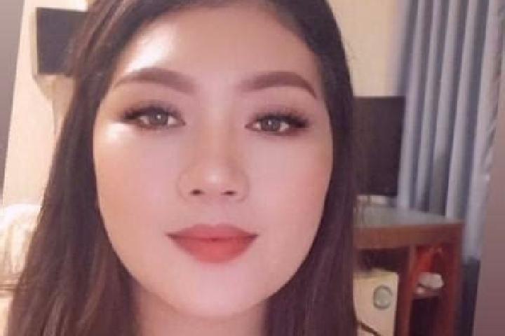 Ella, 26, a chestnut hazel-eyed asian companion based in Desna. Offering Couples, Striptease, Deep French Kissing. Available for incall and outcall, overnigh...