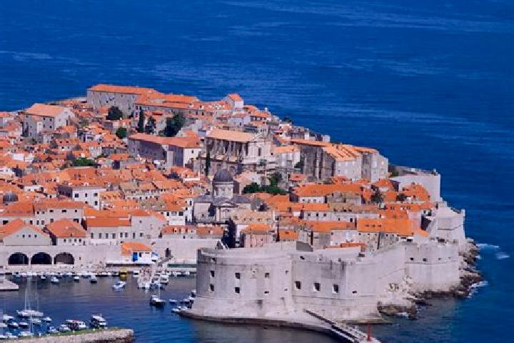 Ella, 31 — Escort in Marilia, Brazil