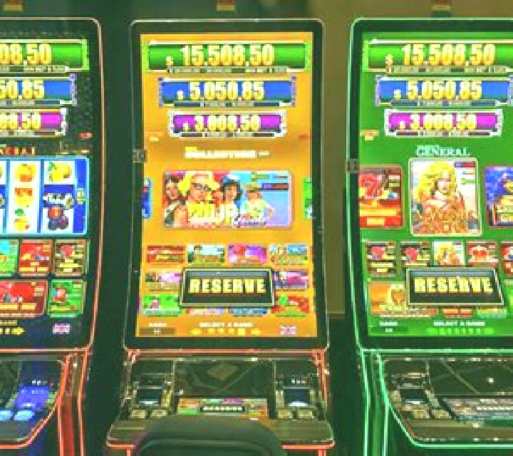 Ellie, 28, a red grey-eyed ebony companion based in Zinvie. Offering Girlfriend Experience, Striptease, Deep French Kissing, Party Girl. Available for incall...