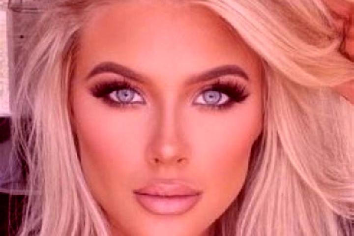 Ellie, 38, a blonde blue-eyed mixed companion based in Taura. Offering CIM, Couples. Available for incall and outcall, overnight bookings available.