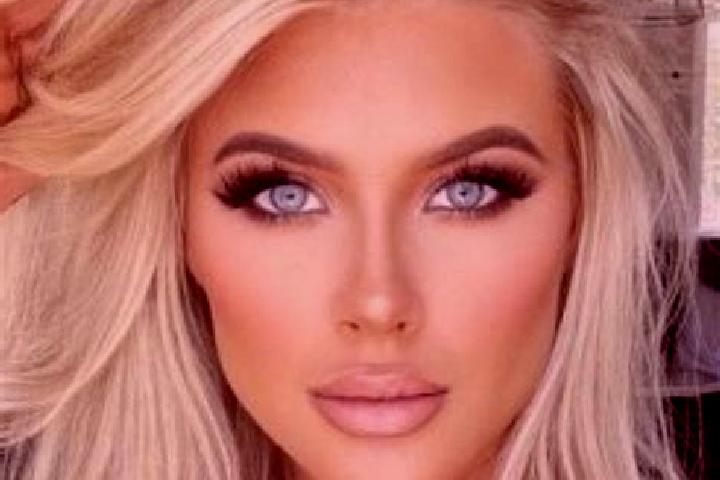 Ellie, 39 — Escort in Akkisla, Turkey