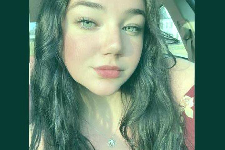 Emily, 30 — Escort in Sunland, United States