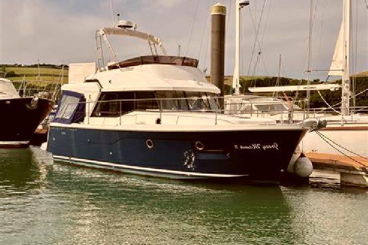 Emily, 33, a red blue-eyed ebony companion based in Hillesheim. Offering 69, Dinner Date, Fetish. Available for incall and outcall, overnight bookings availa...
