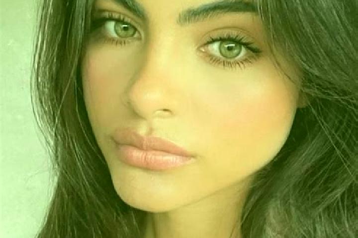 Emma, 23, a platinum blonde brown-eyed indian companion based in Monhbulag. Offering Travel Companion, Deep French Kissing, Dinner Date, Overnight, Dominatio...