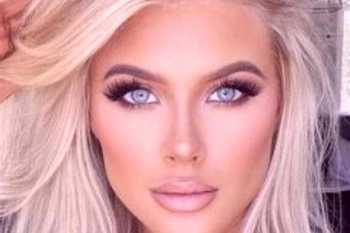 Emma, 34 — Escort in Oetutulul, Indonesia
