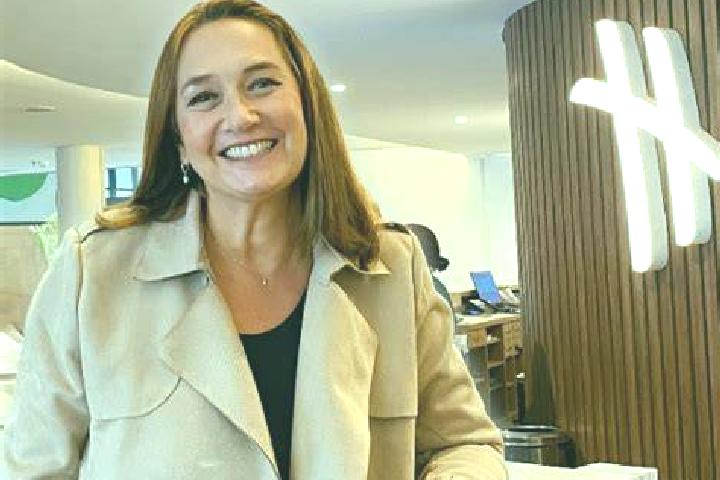 Emma, 37 — Escort in Zhengxing, China