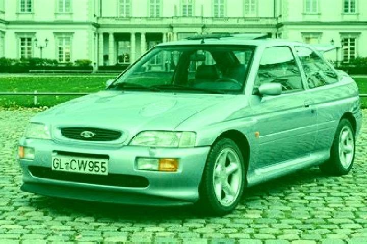 escort Maclear