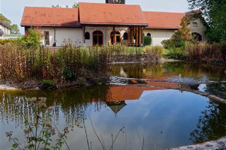 escort Wind Point
