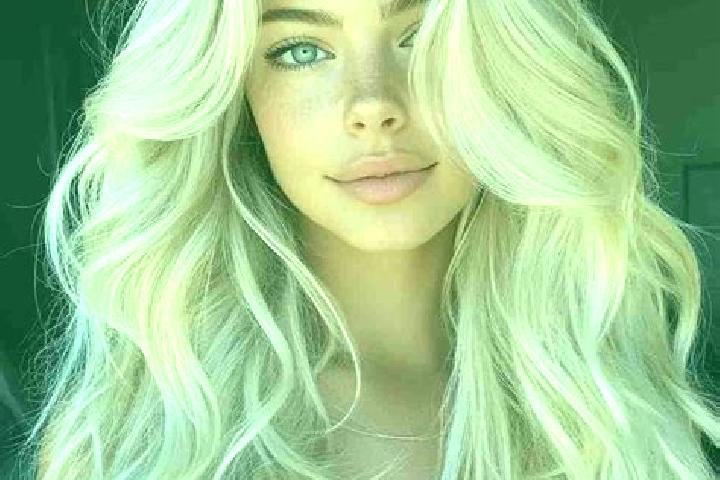 Escorts Serravalle di Chienti, Italy — Local Companions