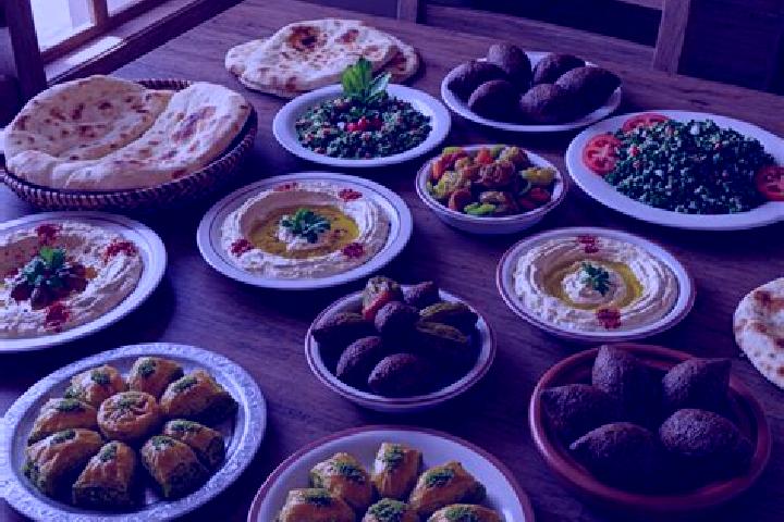 Evelyn, 39 — Escort in Vilde-Guingalan, France