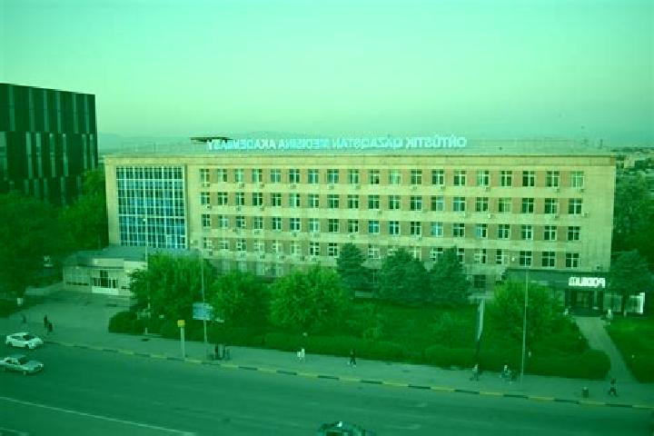 Hannah, 23 — Escort in Pont-d Ain, France
