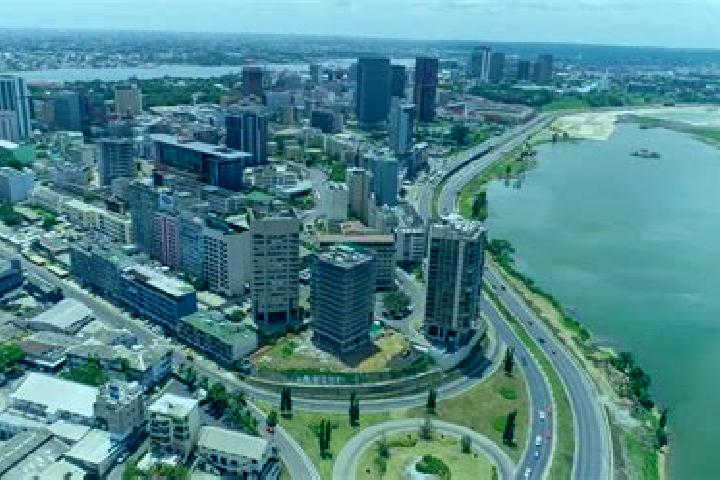 Hannah, 26 — Escort in Vertou, France