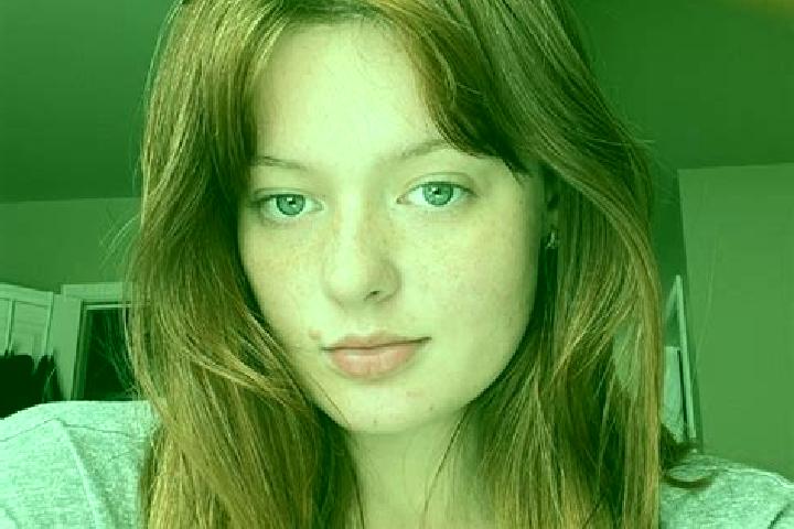 Hannah, 27, a chestnut grey-eyed mixed companion based in Tnaomat. Offering A-Level, Fetish, 69, OWO. Available for incall and outcall, day and evening dates.
