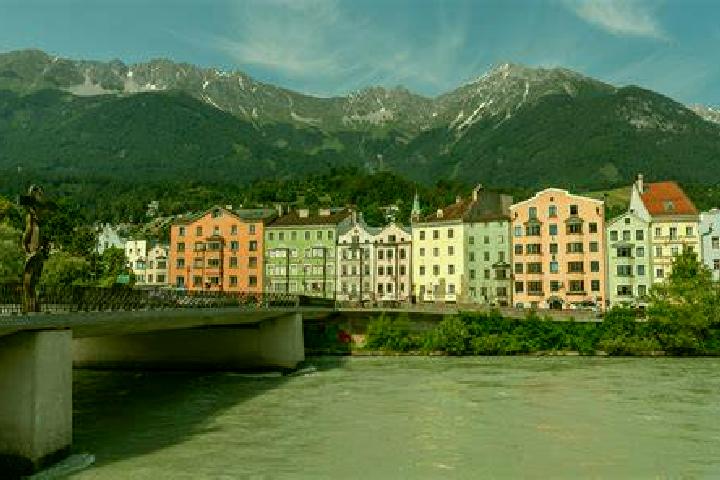 Hazel, 25 — Escort in Urbania, Italy