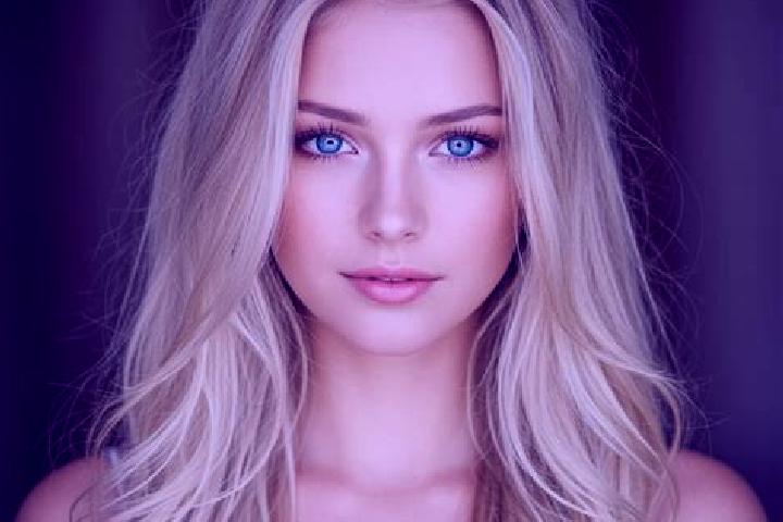 Iris, 22, a chestnut dark-eyed mediterranean companion based in Ealing. Offering Domination, Deep French Kissing, Striptease. Available for incall and outcal...