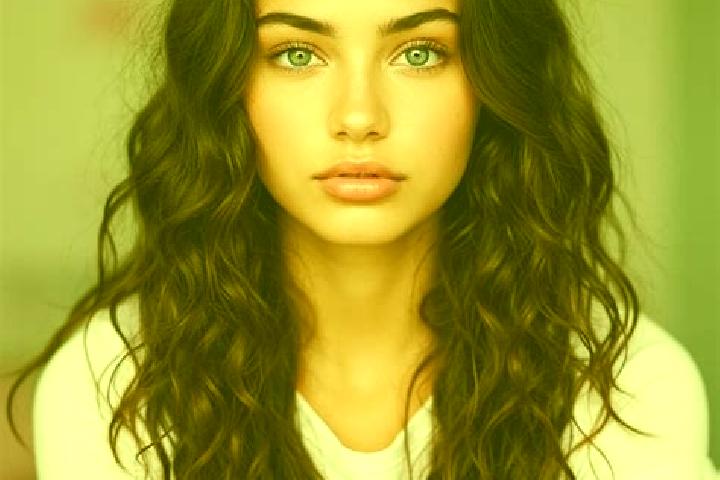 Iris, 32, a brunette brown-eyed mediterranean companion based in Tweddle Place. Offering OWO, Overnight, Massage, Dinner Date. Available for incall and outca...