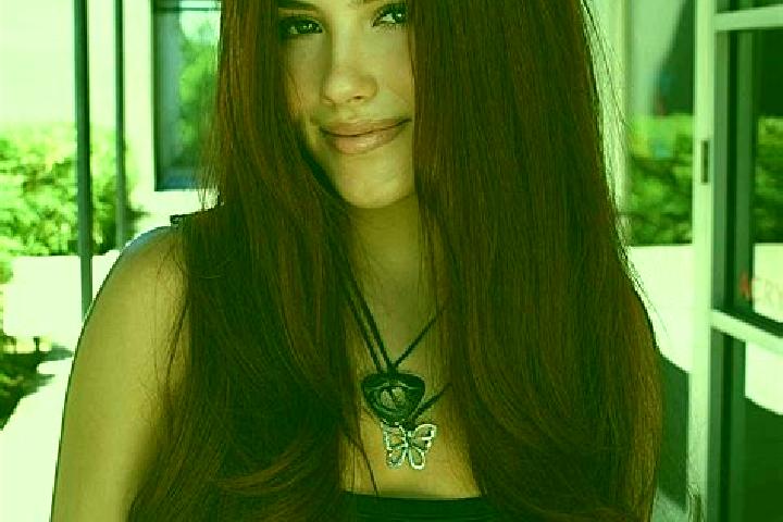 Iris, 37, a dark blonde green-eyed european companion based in Chaponost. Offering A-Level, Overnight, Massage. Available for incall and outcall, day and eve...