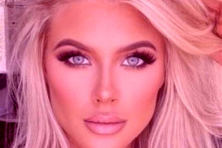 Isabella, 22, a chestnut green-eyed mixed companion based in Ogies. Offering Duos, BDSM, Girlfriend Experience. Available for incall and outcall, overnight b...