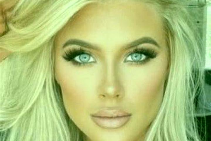 Isabella, 38 — Escort in Platok, Indonesia