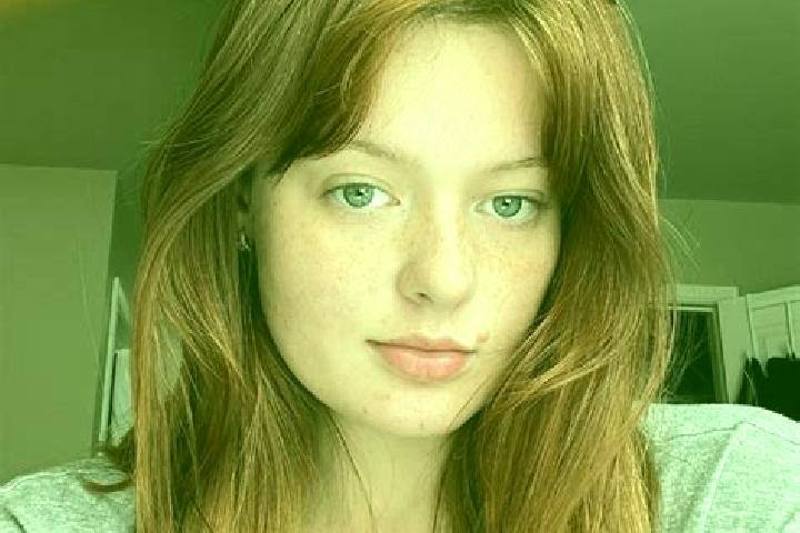 Ivy, 21, a chestnut grey-eyed european companion based in Napola. Offering Domination, Striptease, Fetish, Erotic Massage. Available for incall and outcall, ...