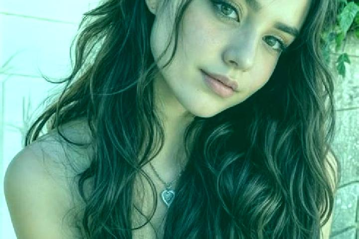 Ivy, 38, a auburn blue-eyed mediterranean companion based in Rimi. Offering Party Girl, Girlfriend Experience, Roleplay, A-Level, OWO. Available for incall a...