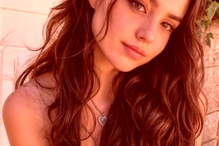 Jade, 22, a auburn blue-eyed caucasian companion based in Welver. Offering Prostate Massage, Striptease, Roleplay. Available for incall and outcall, overnigh...