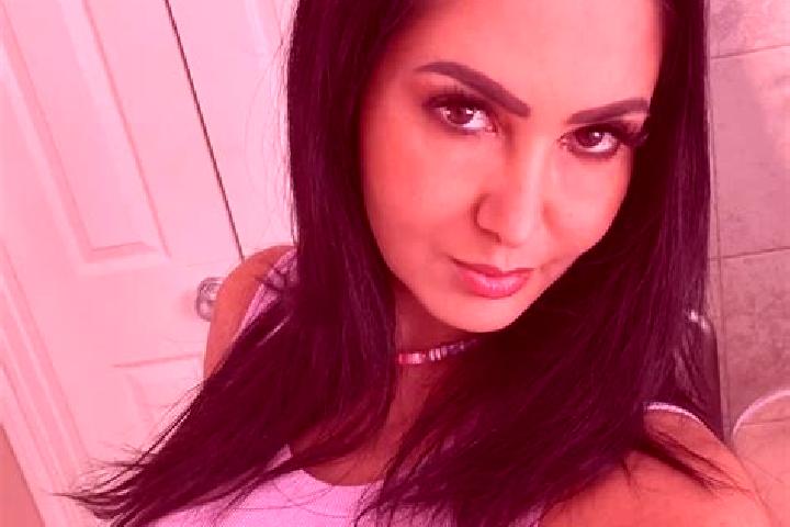 Jade, 27, a platinum blonde green-eyed mediterranean companion based in Wommersom. Offering Roleplay, OWO, Dinner Date. Available for incall and outcall, day...