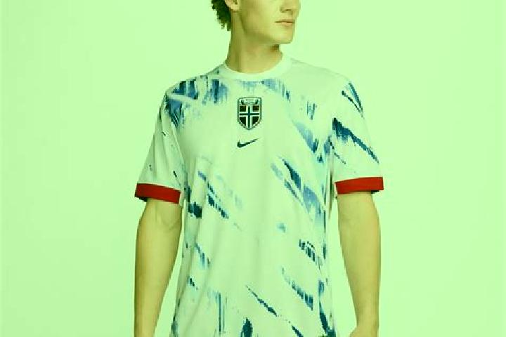 Kinsley, 26, a blonde dark-eyed caribbean companion based in Crespignaga. Offering Girlfriend Experience, Couples, Duos, CIM. Available for incall and outcal...