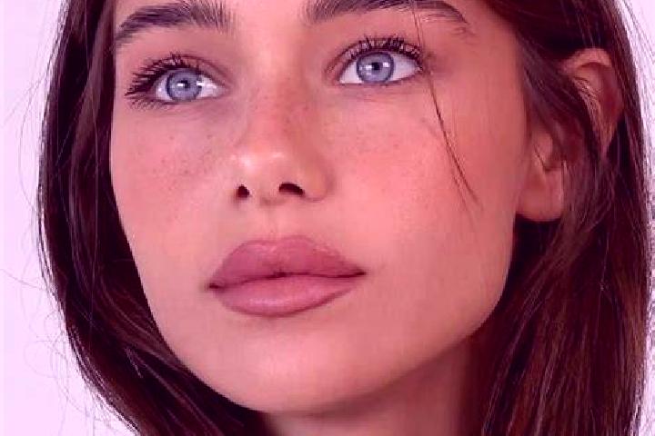 Layla, 25, a blonde amber-eyed european companion based in Ingooigem. Offering Deep French Kissing, Dinner Date, Roleplay, Tantra. Available for incall and o...