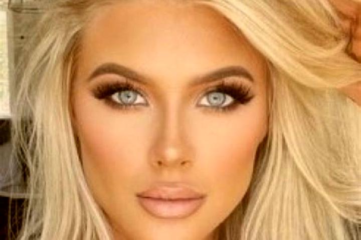 Layla, 38, a dark blonde amber-eyed asian companion based in Higashigotanda. Offering Couples, A-Level, Fetish. Available for incall and outcall, day and eve...