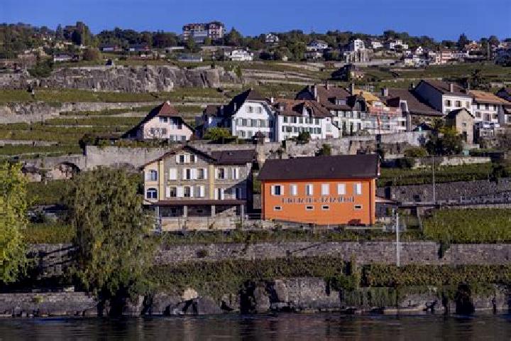 Lillian, 21 — Escort in Shuiyang, China