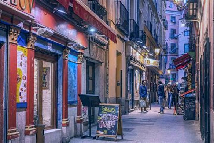 Lillian, 34 — Escort in Capracotta, Italy